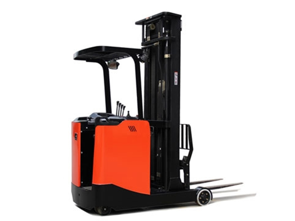 1.5噸前移式站駕電動(dòng)叉車(chē)CQD15S