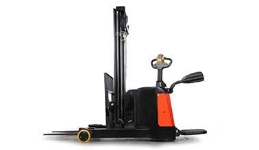 叉車的基本訓練技巧