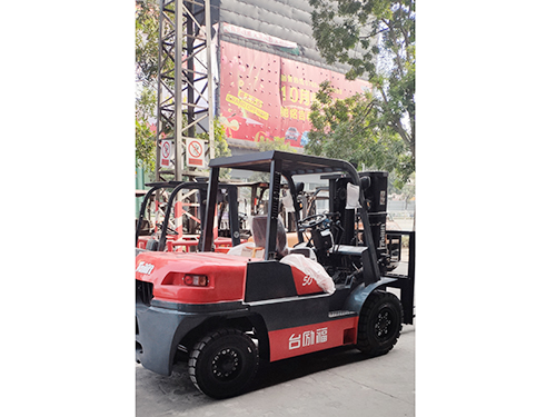 中堂叉車(chē)出租