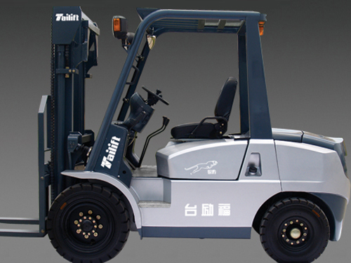 陽(yáng)江引擎式叉車(chē)維修-銀豹